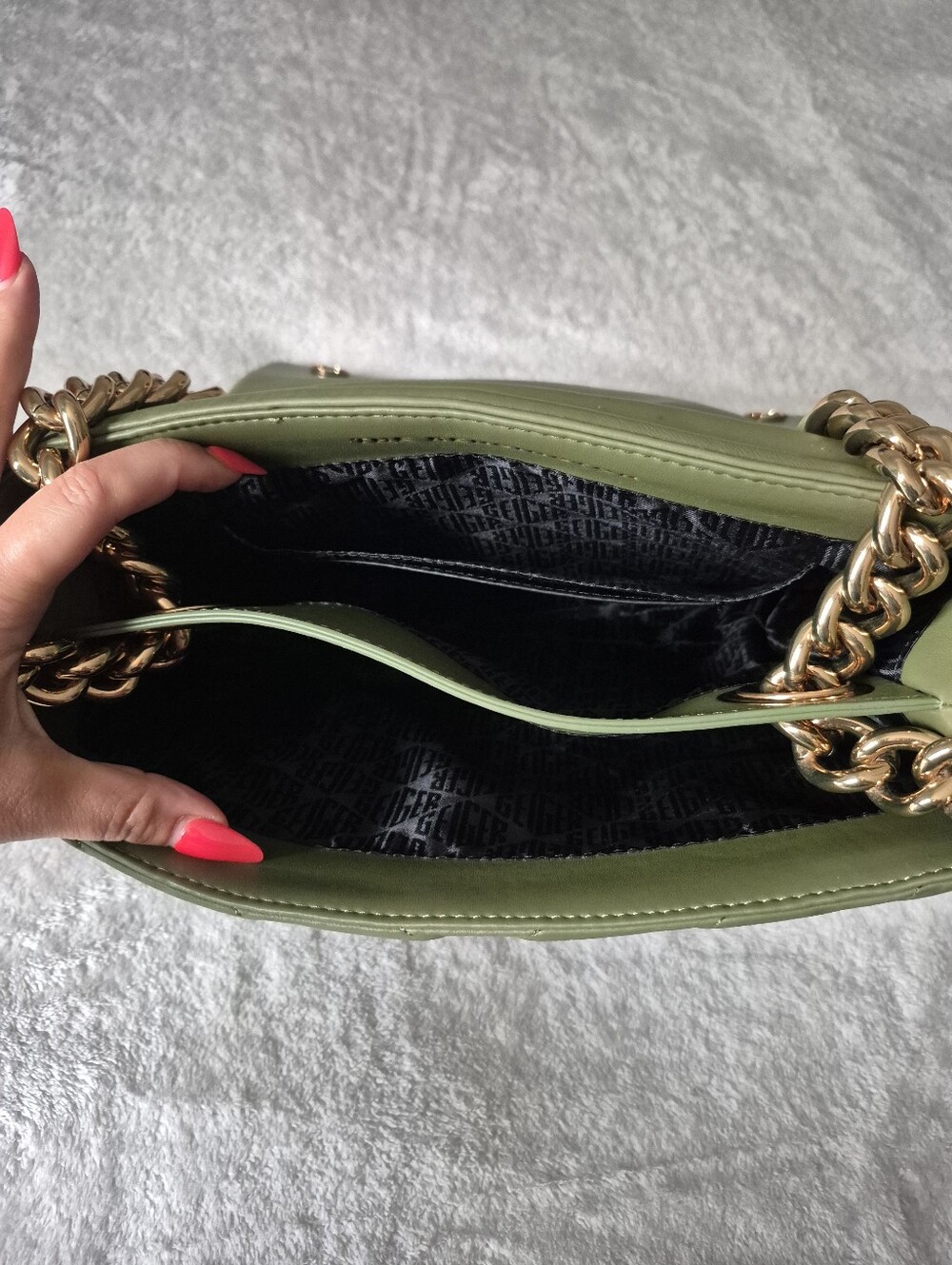 Kurt Geiger London Large Remington Shoulder Bag - Picture 5 of 16